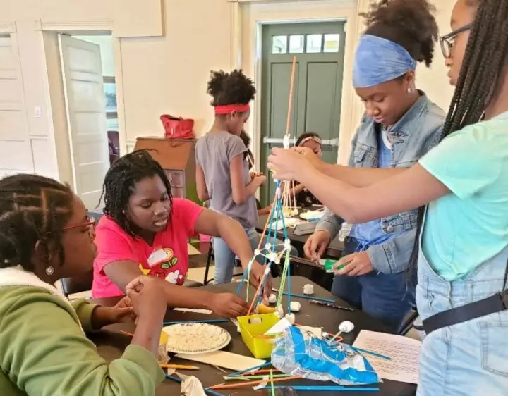 Savvy STEM Girl Summer Camp 2025 July 7 - July 11, 2025